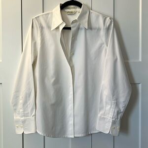 Ladies Eddie Bauer wrinkle resistant dress shirt, size medium
